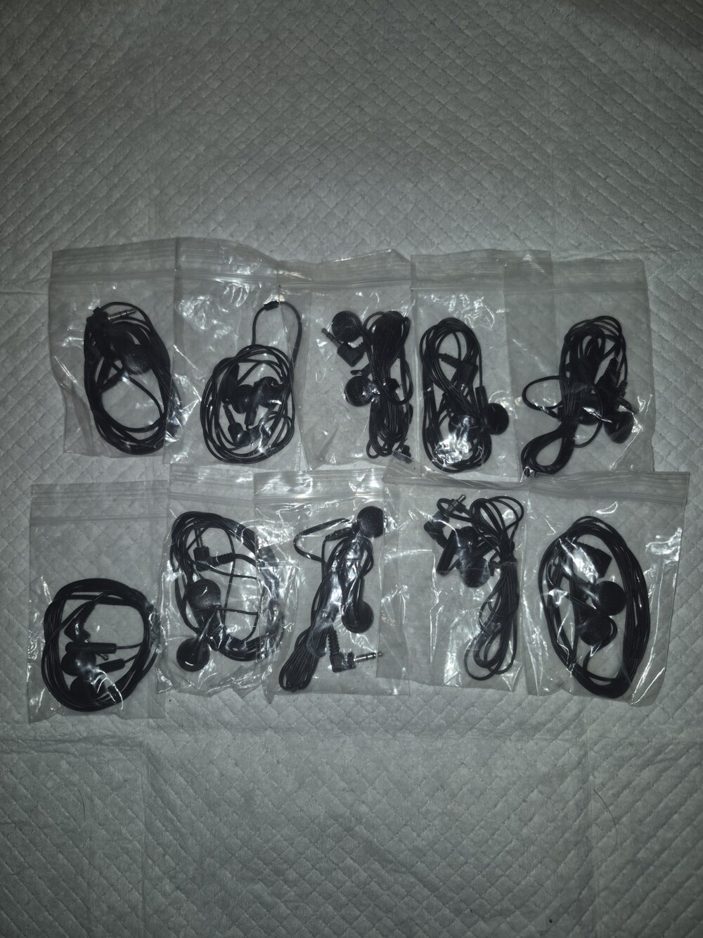 Bulk Lot of 10 Black Wired Earbuds In-Ear Headphones 3.5mm Jack Classroom Bulk